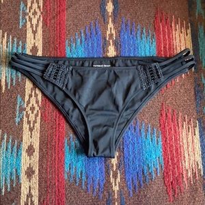 LAST CHANCE! Victoria’s Secret Strappy Cheeky Swim